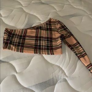 cropped long-sleeved shirt